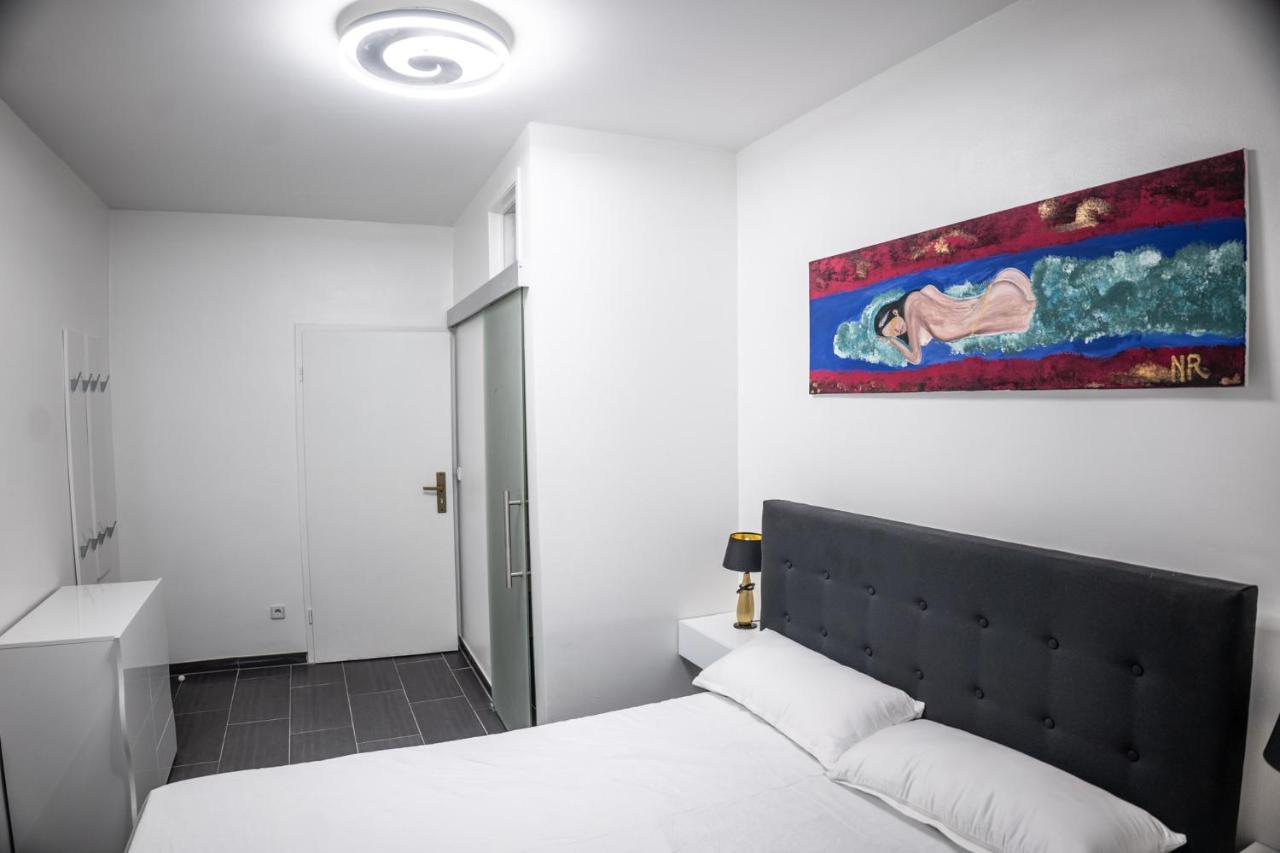 One Way Apartment Berlino Esterno foto