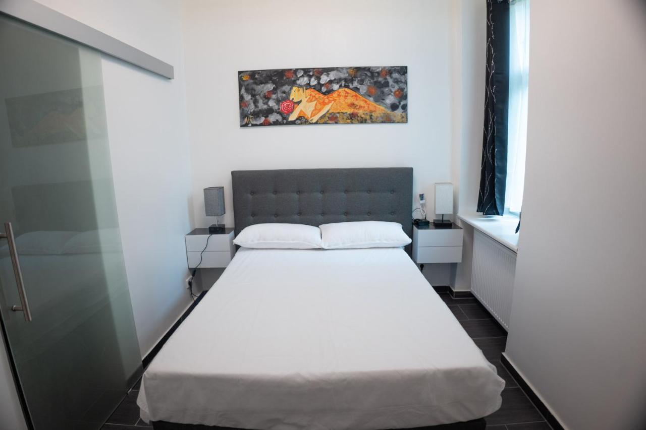 One Way Apartment Berlino Esterno foto